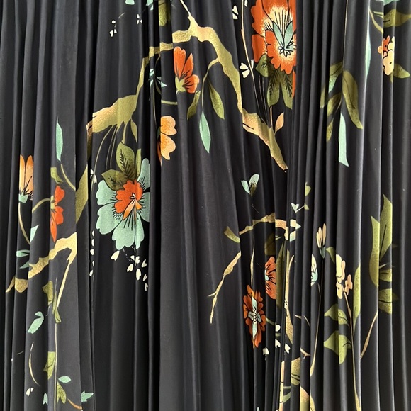 FLORAL DRESS - Picture 5 of 9